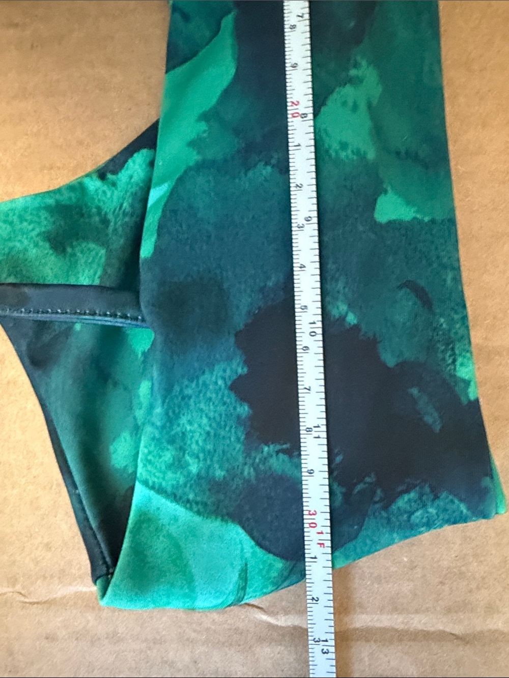 PrettyLittleThing Patterned Bikini Tops - Picture 5 of 11
